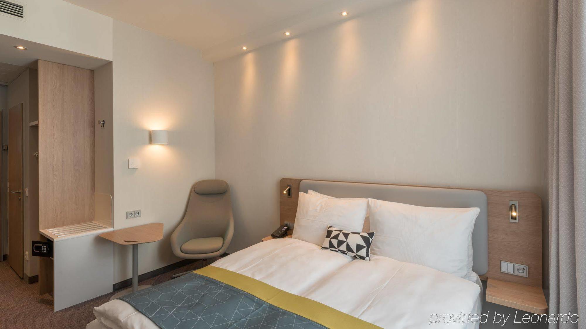 Holiday Inn Express Munich City West By Ihg Ngoại thất bức ảnh